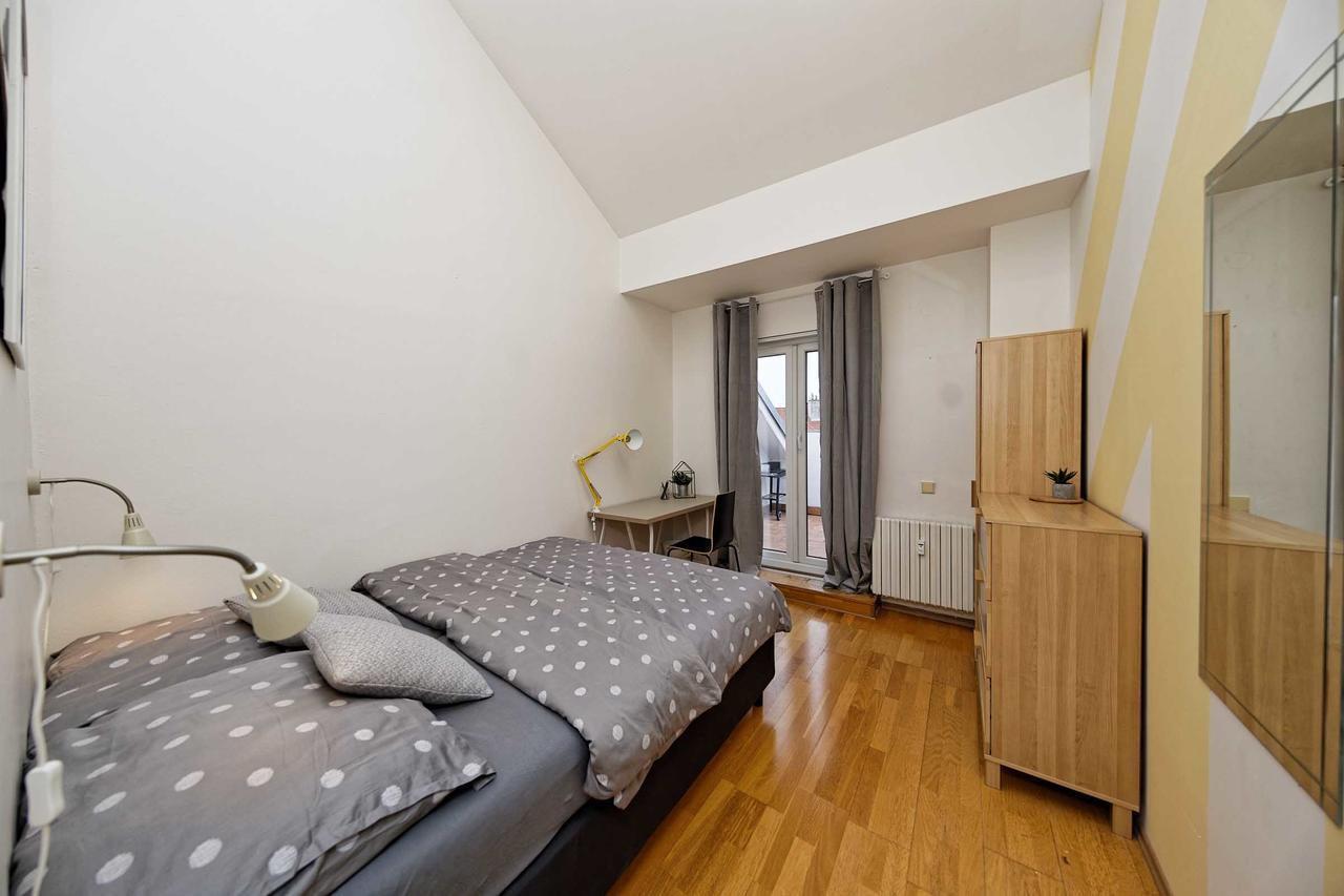 Na Kozacce 6 * Prague